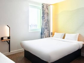 B&B H&ocirc;tel Paris Gennevilliers Asnieres