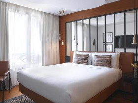 Renaissance Paris République Hotel
